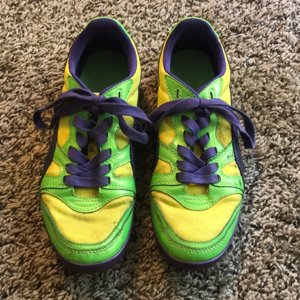 Puma sneakers